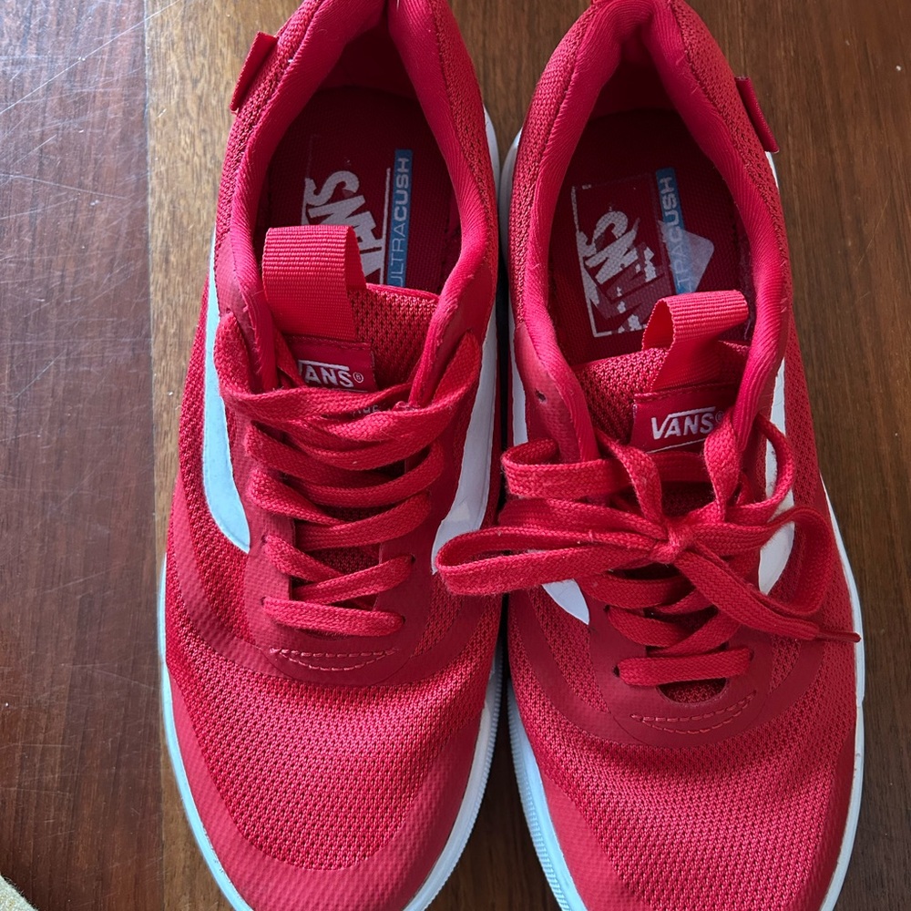 Vans UltraRange Red Sneakers with Ultra Cush Soles Men’s size 7 Women’s 8.5 - Picture 7 of 8